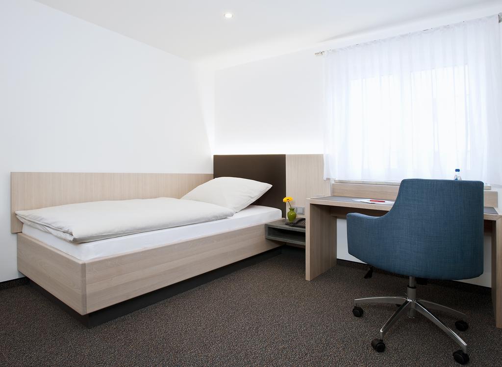 Hotel Kaeferstein Garni Nuremberg Extérieur photo