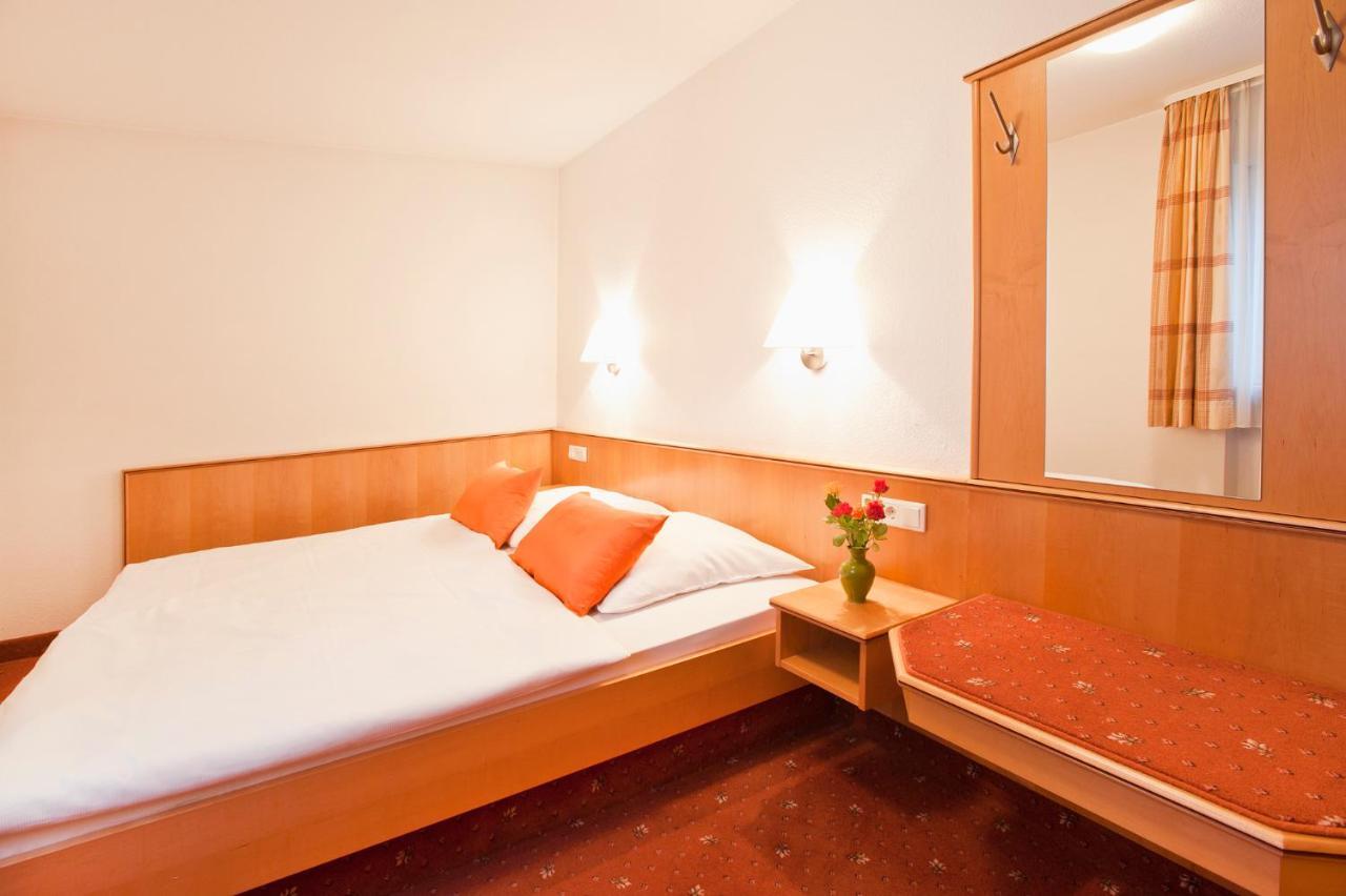 Hotel Kaeferstein Garni Nuremberg Extérieur photo